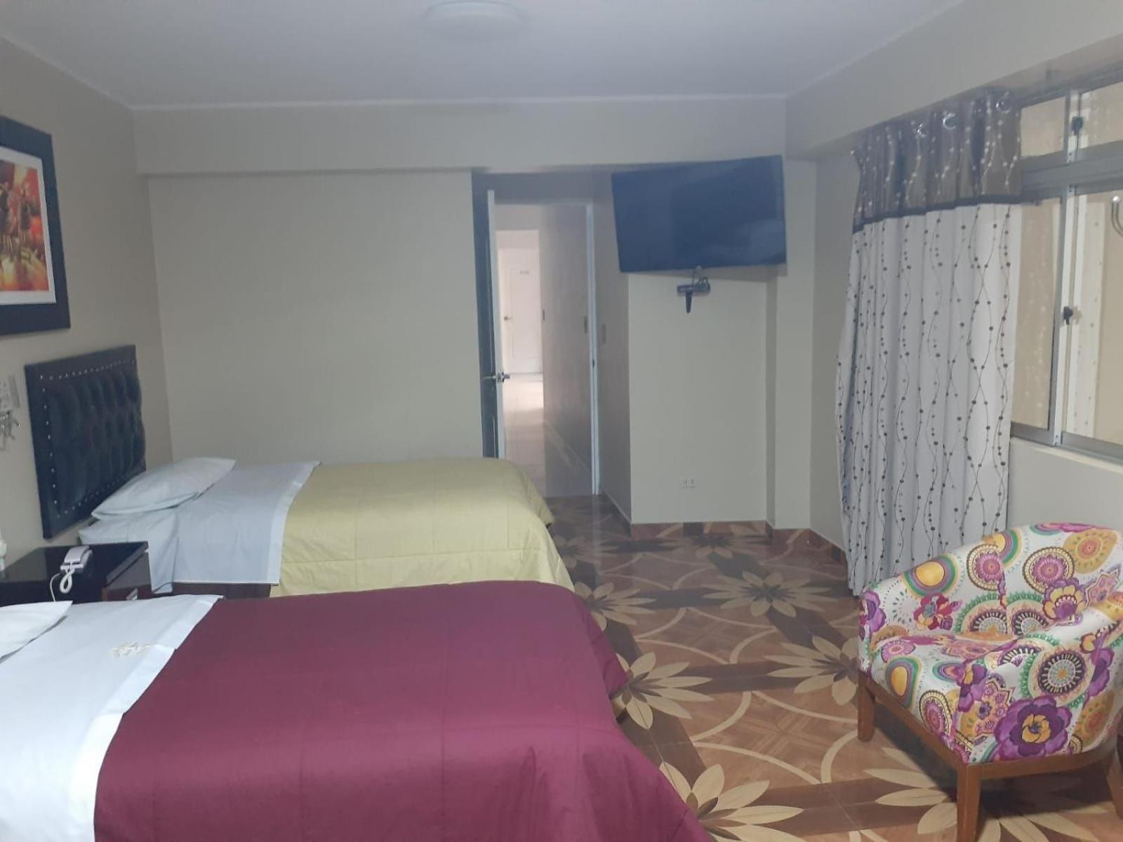 Hotel Real Palace Churin Esterno foto