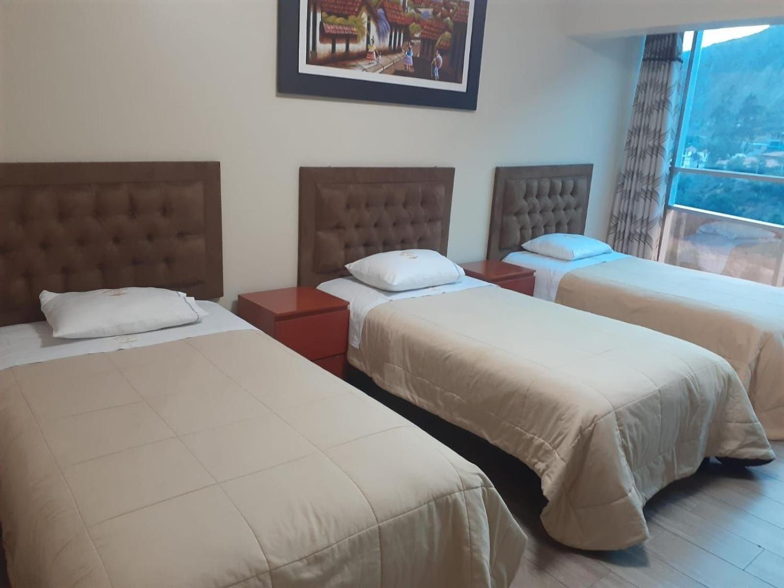 Hotel Real Palace Churin Esterno foto