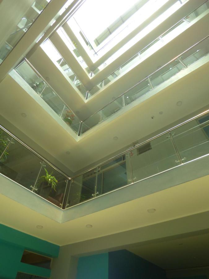 Hotel Real Palace Churin Esterno foto