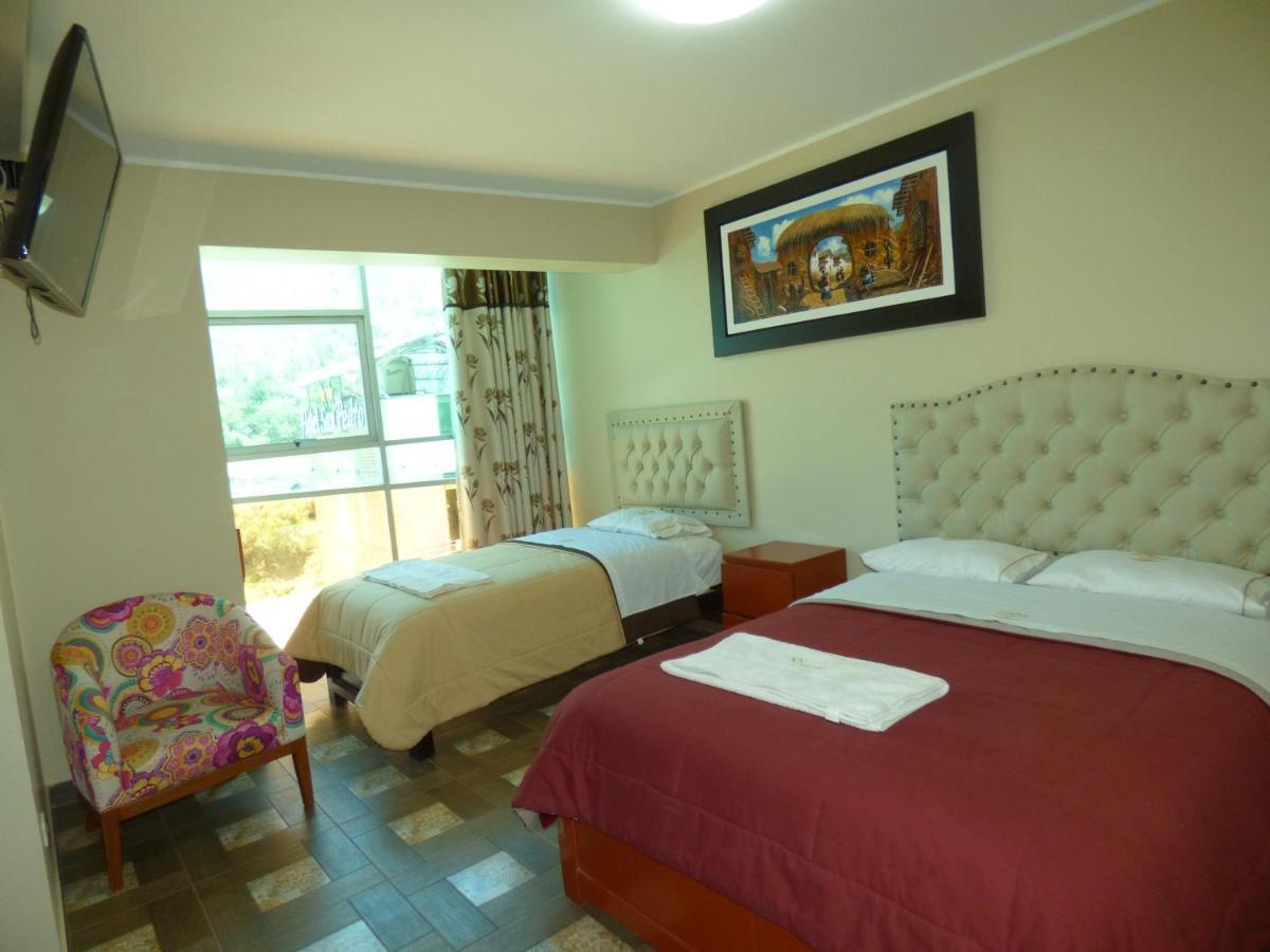 Hotel Real Palace Churin Esterno foto